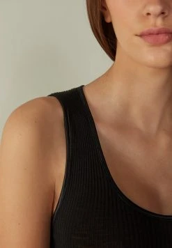 Intimissimi Damen AUS WOLLE UND - Top - Schwarz 11 Intimissimi Damen AUS WOLLE UND - Top - Schwarz -INTIMISSIMI Verkäufe 09cc634df4c14c758fa2b50ff8b50e5d