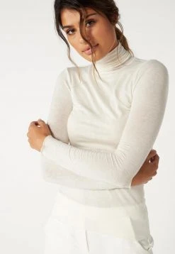 Intimissimi Damen HOCHGESCHLOSSENES ULTRALIGHT - Langarmshirt - Vaniglia