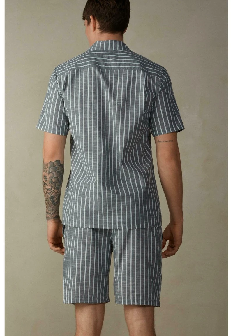 Intimissimi Herren Nachtwäsche Set - Hellgrau Gestreift 4 Intimissimi Herren Nachtwäsche Set - Hellgrau Gestreift – Bild 2