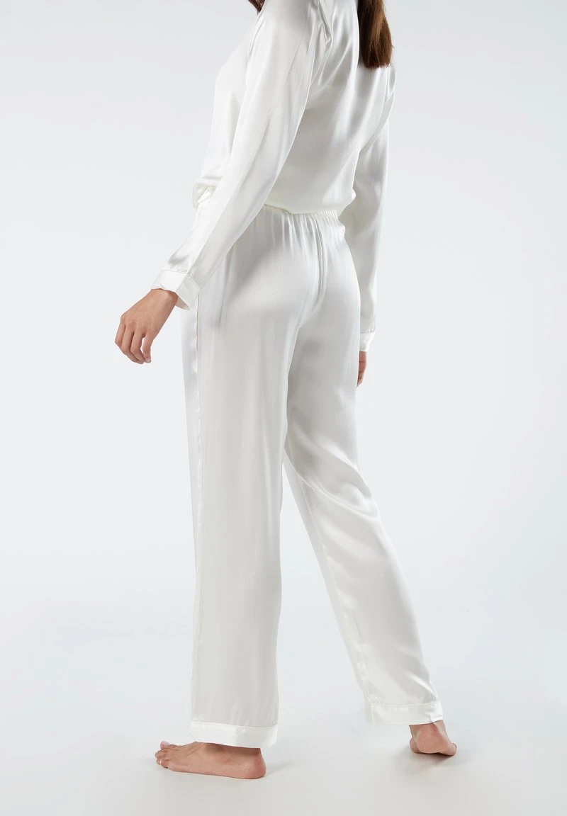 Intimissimi Damen LANGE HOSE AUS SATIN UND SEIDE - Nachtwäsche Hose - Talcum Powder 4 Intimissimi Damen LANGE HOSE AUS SATIN UND SEIDE - Nachtwäsche Hose - Talcum Powder – Bild 2