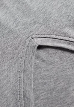 Intimissimi Herren T-SHIRT V-AUSSCHNITT AUS SUPIMA®-BAUMWOLLE - Unterhemd/-shirt - Grigio Melange 10 Intimissimi Herren T-SHIRT V-AUSSCHNITT AUS SUPIMA®-BAUMWOLLE - Unterhemd/-shirt - Grigio Melange -INTIMISSIMI Verkäufe 4ef097c6d625477fb60343ad80e9c70a