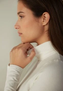 Intimissimi Damen Strickpullover - Elfenbein Powder White 12 Intimissimi Damen Strickpullover - Elfenbein Powder White -INTIMISSIMI Verkäufe 5a5b8ccfcb454cce827d6f9c7b5a1737