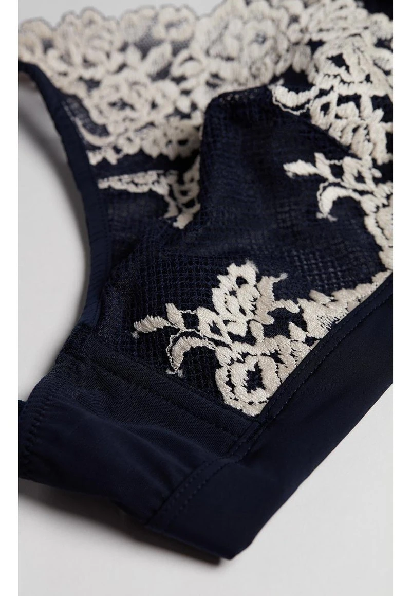 Intimissimi Damen TRIANGEL SPITZE PRETTY FLOWERS - Triangel BH - Multifarben - 347i - Blu Intenso/vanilla 7 Intimissimi Damen TRIANGEL SPITZE PRETTY FLOWERS - Triangel BH - Multifarben - 347i - Blu Intenso/vanilla – Bild 5