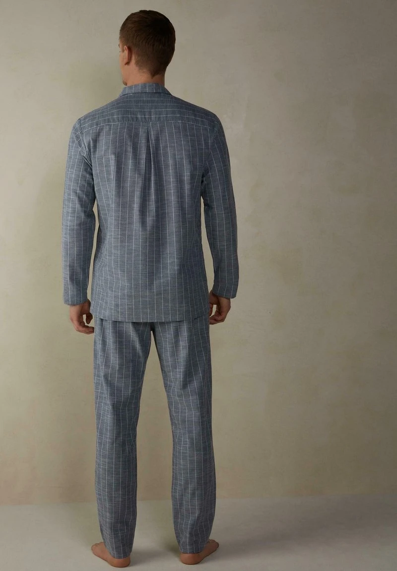 Intimissimi Herren Nachtwäsche Set - Grau Lub Grey White Stripe 4 Intimissimi Herren Nachtwäsche Set - Grau Lub Grey White Stripe – Bild 2