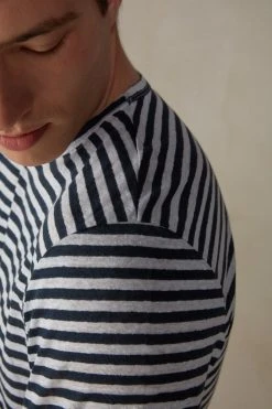 Intimissimi Herren T-Shirt Print - White Blue Stripes -INTIMISSIMI Verkäufe 6d28ad23354b4e849387ebfee92e9bc4