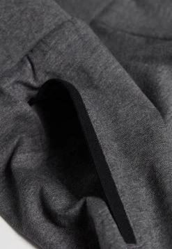 Intimissimi Herren Pyjama - Grafite Mel 11 Intimissimi Herren Pyjama - Grafite Mel -INTIMISSIMI Verkäufe 6fca4d929c024cb899f2d28175d5be84