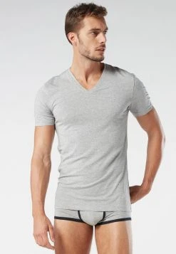 Intimissimi Herren T-SHIRT V-AUSSCHNITT AUS SUPIMA®-BAUMWOLLE - Unterhemd/-shirt - Grigio Melange 9 Intimissimi Herren T-SHIRT V-AUSSCHNITT AUS SUPIMA®-BAUMWOLLE - Unterhemd/-shirt - Grigio Melange -INTIMISSIMI Verkäufe 74bf047ada704f7c86da48282b3c8ee9