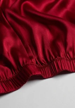 Intimissimi Damen LANGE HOSE AUS SATIN UND SEIDE - Nachtwäsche Hose - Rosso -INTIMISSIMI Verkäufe 7c4aae2ce61049c88c3b86d574f1783a