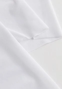 Intimissimi Herren OFFENKANTIGES SHIRT AUS MIKRO-NETZSTOFF - Unterhemd/-shirt - Bianco 10 Intimissimi Herren OFFENKANTIGES SHIRT AUS MIKRO-NETZSTOFF - Unterhemd/-shirt - Bianco -INTIMISSIMI Verkäufe 80c5baa20417417d8e120d3c1ce743f5