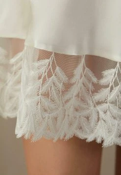 Intimissimi Damen FLY ME TO THE MOON - Nachthemd - Puderweiss 9 Intimissimi Damen FLY ME TO THE MOON - Nachthemd - Puderweiss -INTIMISSIMI Verkäufe 82f3fb05e25d434f851cc87a43b72875