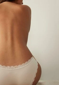 Intimissimi Damen Slip - Natürlich Silk 10 Intimissimi Damen Slip - Natürlich Silk -INTIMISSIMI Verkäufe 846a70893ee84c51bc882115d0726493