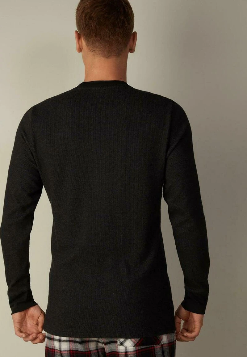 Intimissimi Herren MIT SERAFINO-KRAGEN - Nachtwäsche Shirt - Black 5 Intimissimi Herren MIT SERAFINO-KRAGEN - Nachtwäsche Shirt - Black – Bild 3