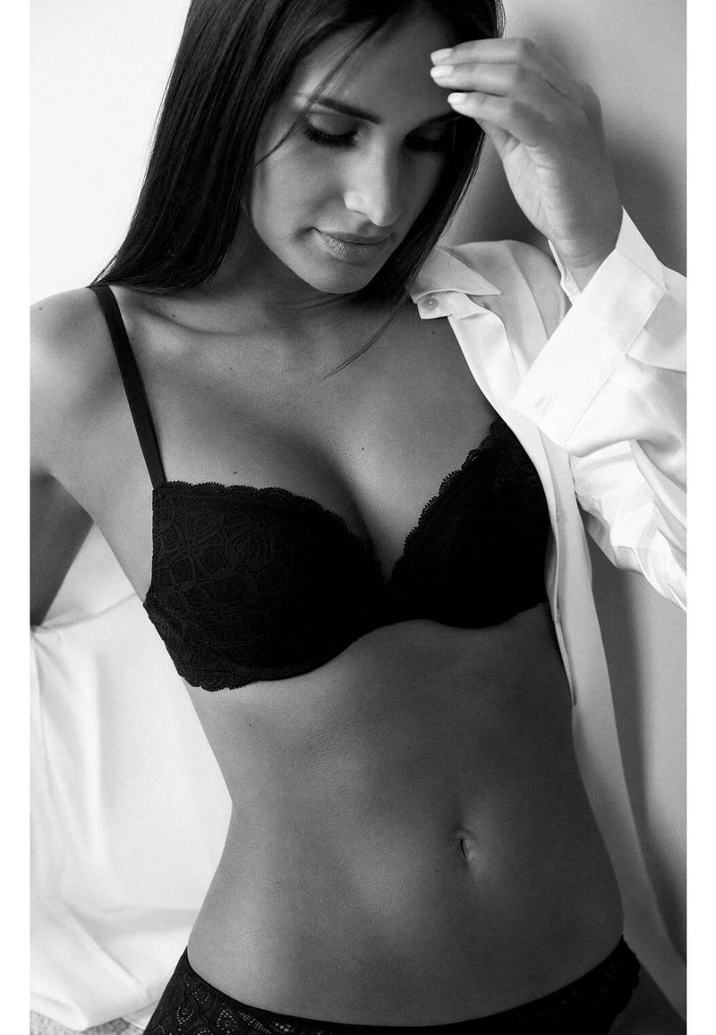 Intimissimi Damen ELETTRA AUS SPITZE - Push-up BH - Schwarz 5 Intimissimi Damen ELETTRA AUS SPITZE - Push-up BH - Schwarz – Bild 3