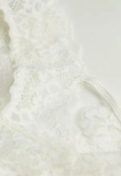 Intimissimi Damen STRING HEART BEAT - String - Puderweiss -INTIMISSIMI Verkäufe ab72b0b924b74471b38fcd31b541497b