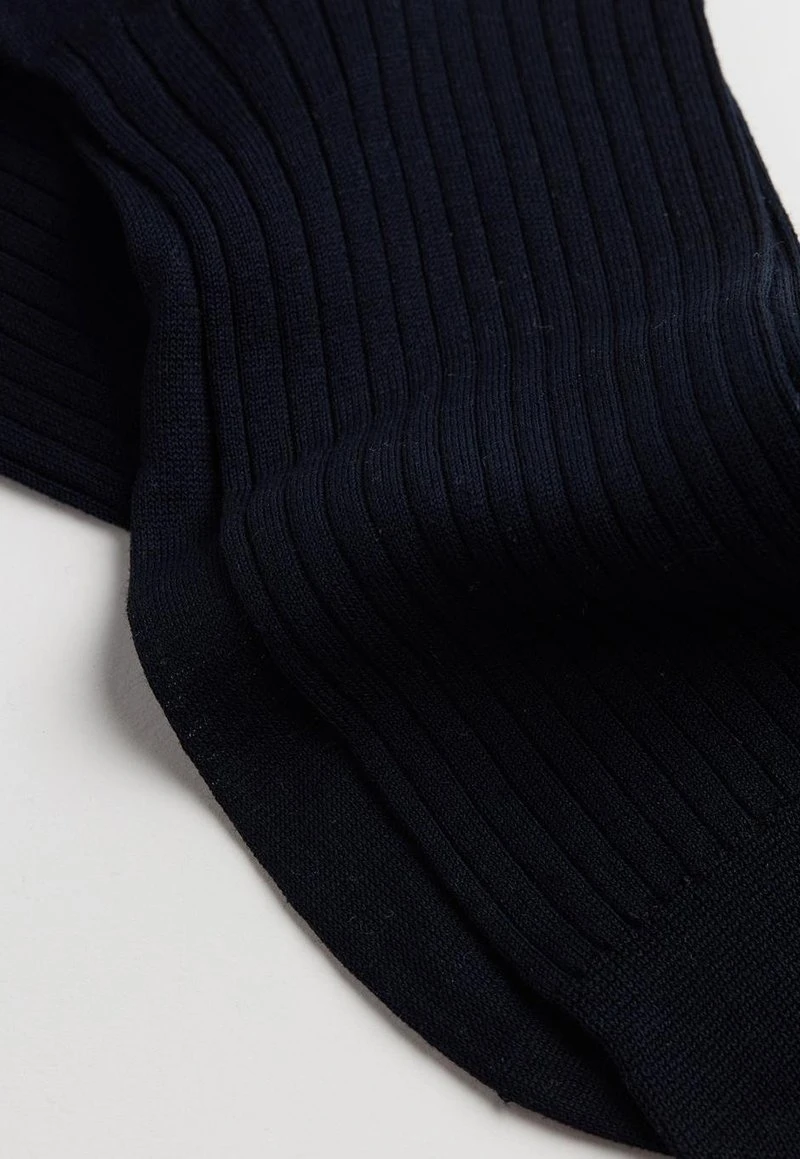 Intimissimi Herren KURZE STRÜMPFE AUS MERCERISIERTER BAUMWOLLE IN RIPPENSTRICK - Socken - Blu 4 Intimissimi Herren KURZE STRÜMPFE AUS MERCERISIERTER BAUMWOLLE IN RIPPENSTRICK - Socken - Blu – Bild 2