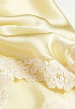 Intimissimi Damen PRETTY FLOWERS - Nachtwäsche Shirt - Pastellgelb Elfenbein 11 Intimissimi Damen PRETTY FLOWERS - Nachtwäsche Shirt - Pastellgelb Elfenbein -INTIMISSIMI Verkäufe c5b3922f9ea94d99b8214393b7b5311f