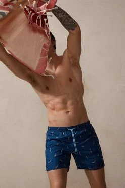 Intimissimi Herren Badeshorts - Blue Diving Print 10 Intimissimi Herren Badeshorts - Blue Diving Print -INTIMISSIMI Verkäufe d2252591fcdb4f62a29f37f848ce40d0