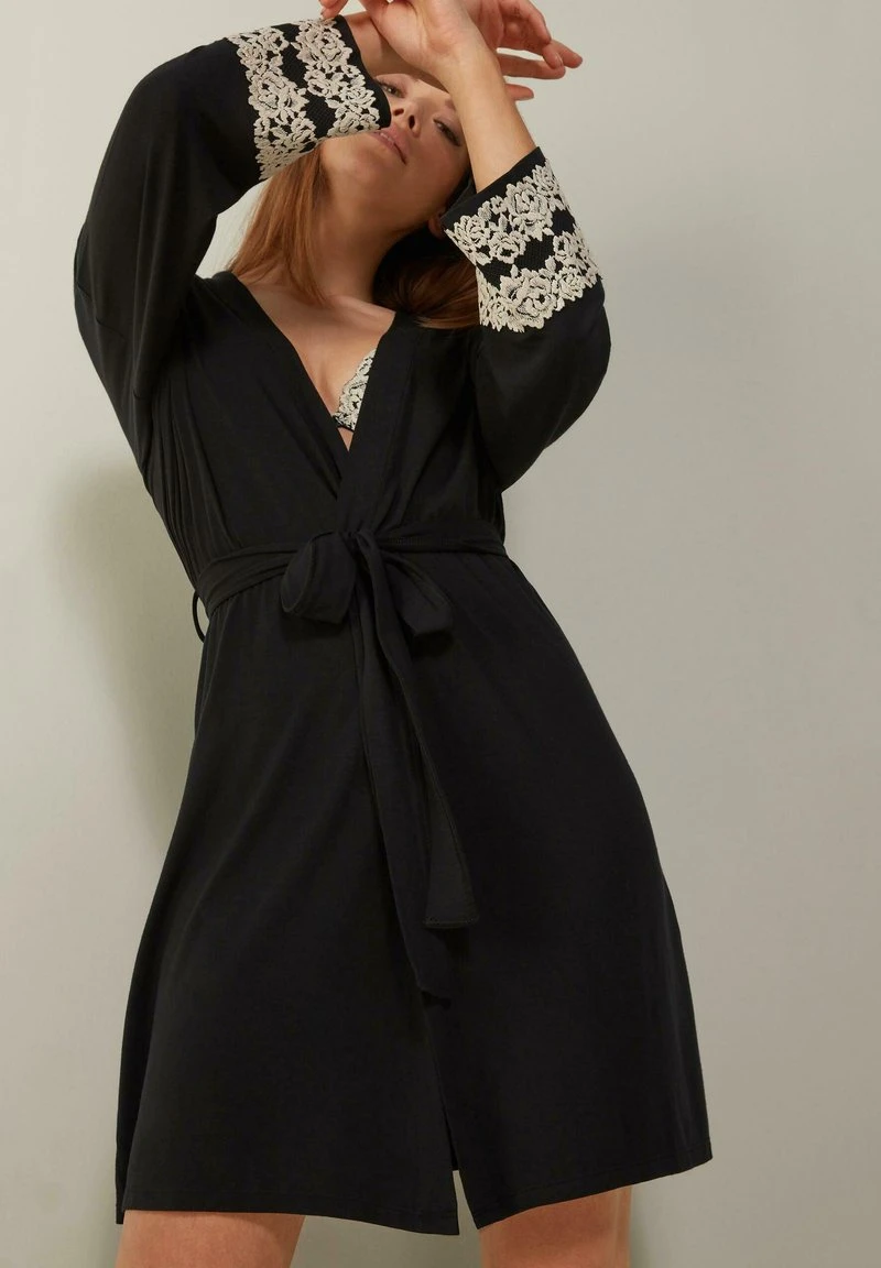 Intimissimi Damen MORGEN AUS MODAL PRETTY FLOWERS - Nachthemd - Nero/ivory 7 Intimissimi Damen MORGEN AUS MODAL PRETTY FLOWERS - Nachthemd - Nero/ivory – Bild 5