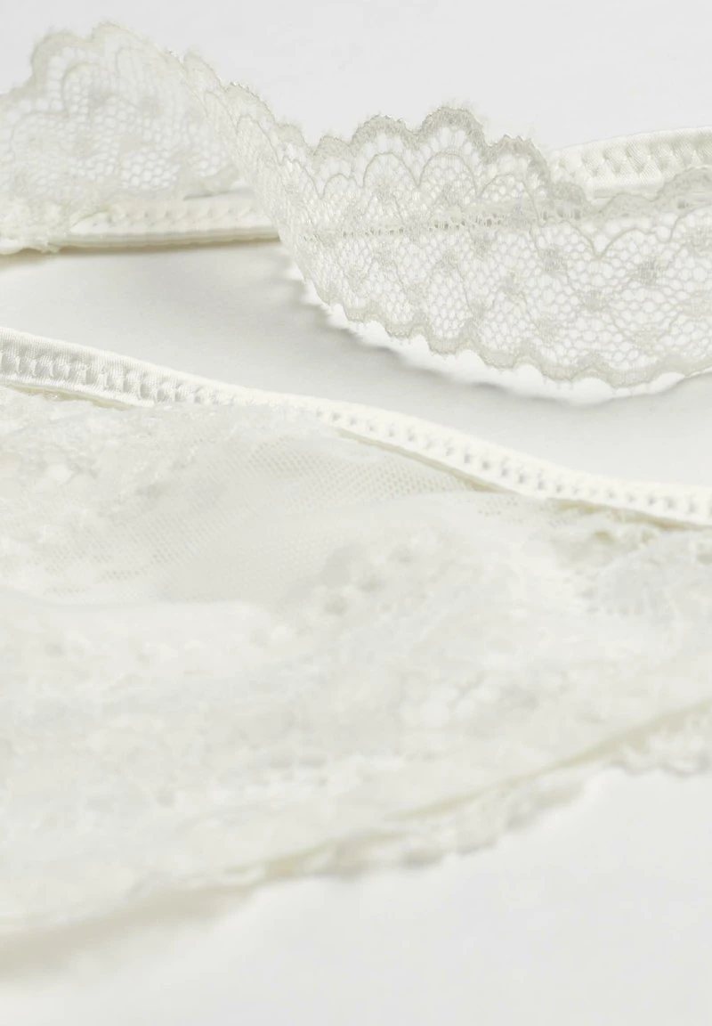 Intimissimi Damen JARDIN D'AMOUR - String - Elfenbein Powder White 7 Intimissimi Damen JARDIN D'AMOUR - String - Elfenbein Powder White – Bild 5